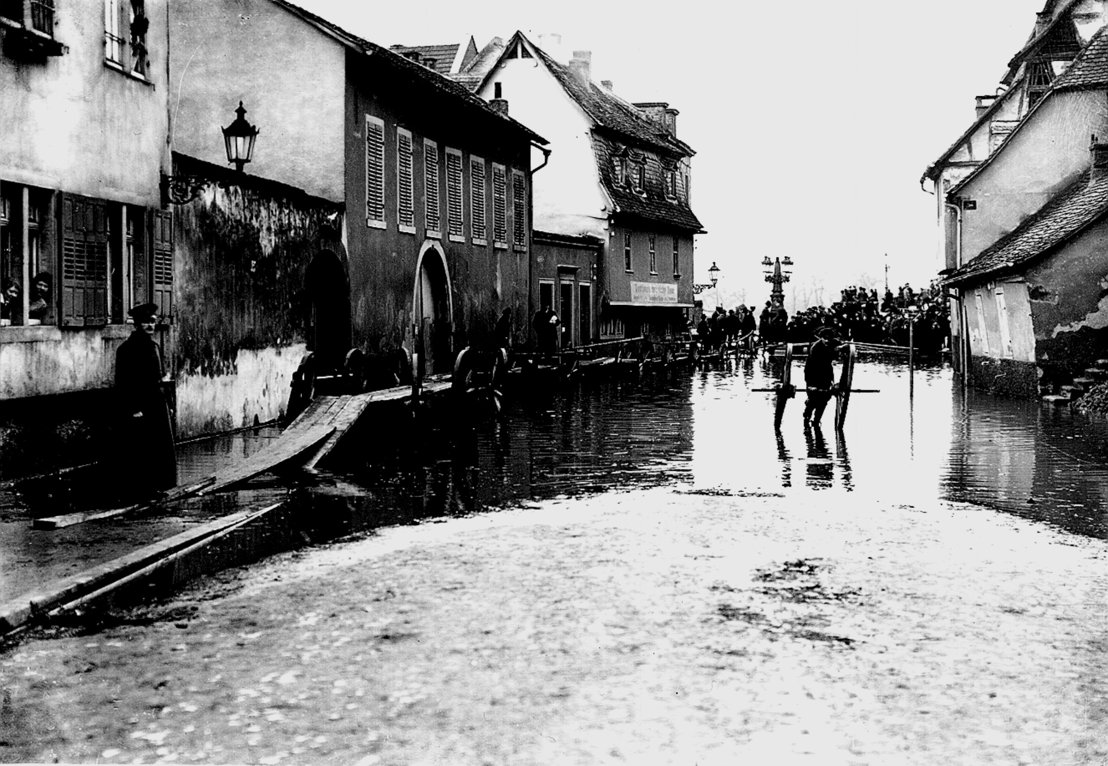 Bild eines Hochwassers in Aschaffenburg um 1900